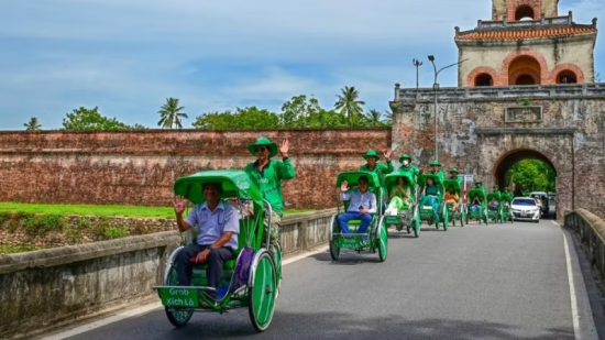 Grab Xích Lô đã mang đến cơ hội có thêm thu nhập cho nhiều bác tài nhờ “lên app”.