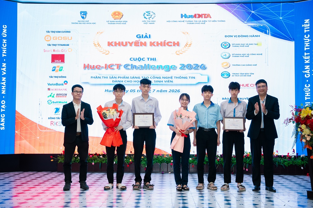 Trao giải Hue-ICT Challenge 2026