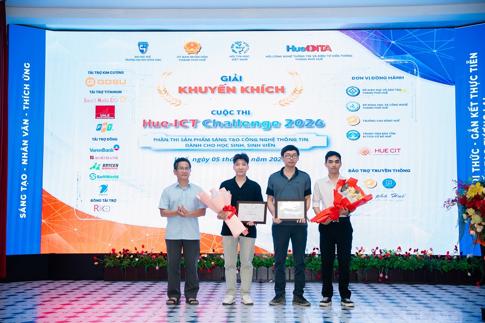 Trao giải Hue-ICT Challenge 2026
