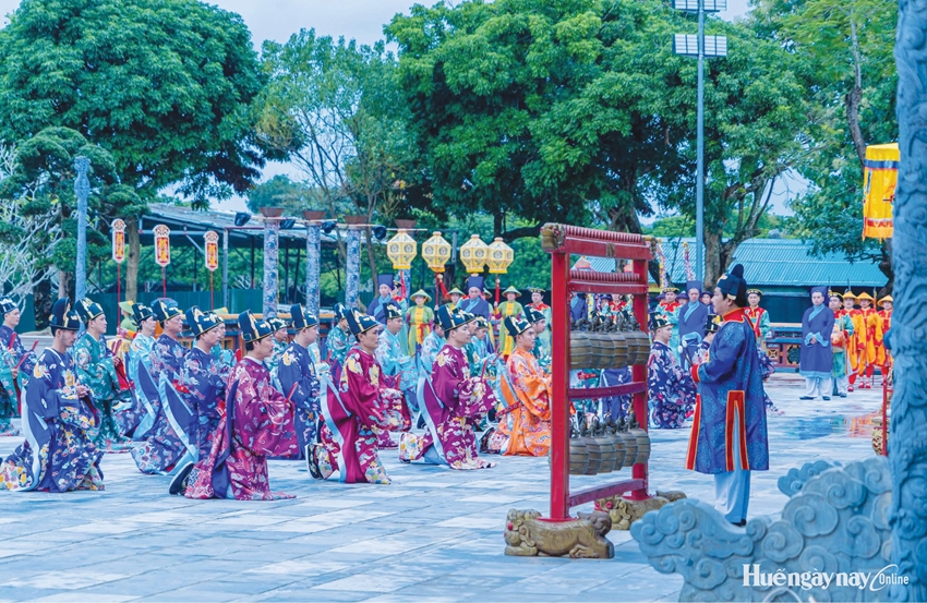 Tái hiện Lễ Thiết triều Nguyên đán Triều Nguyễn góp phần bảo tồn, phát huy giá trị di sản văn hóa cung đình xưa. Ảnh: Bảo Minh 