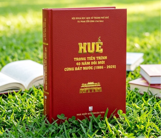 Nhìn lại 40 năm đổi mới và phát triển của Huế