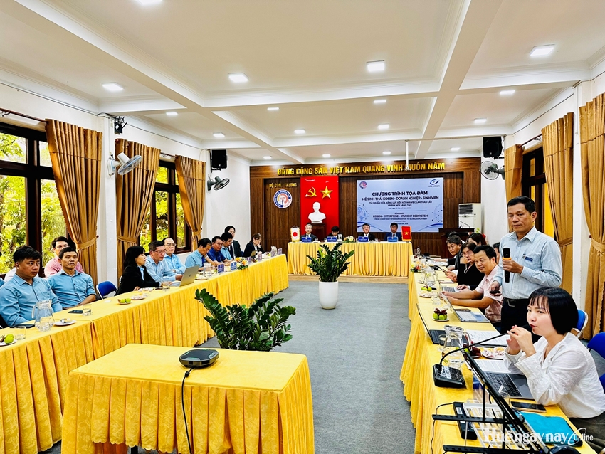 Diễn đàn thảo luận những yêu cầu mới trong đào tạo nhân lực kỹ thuật.