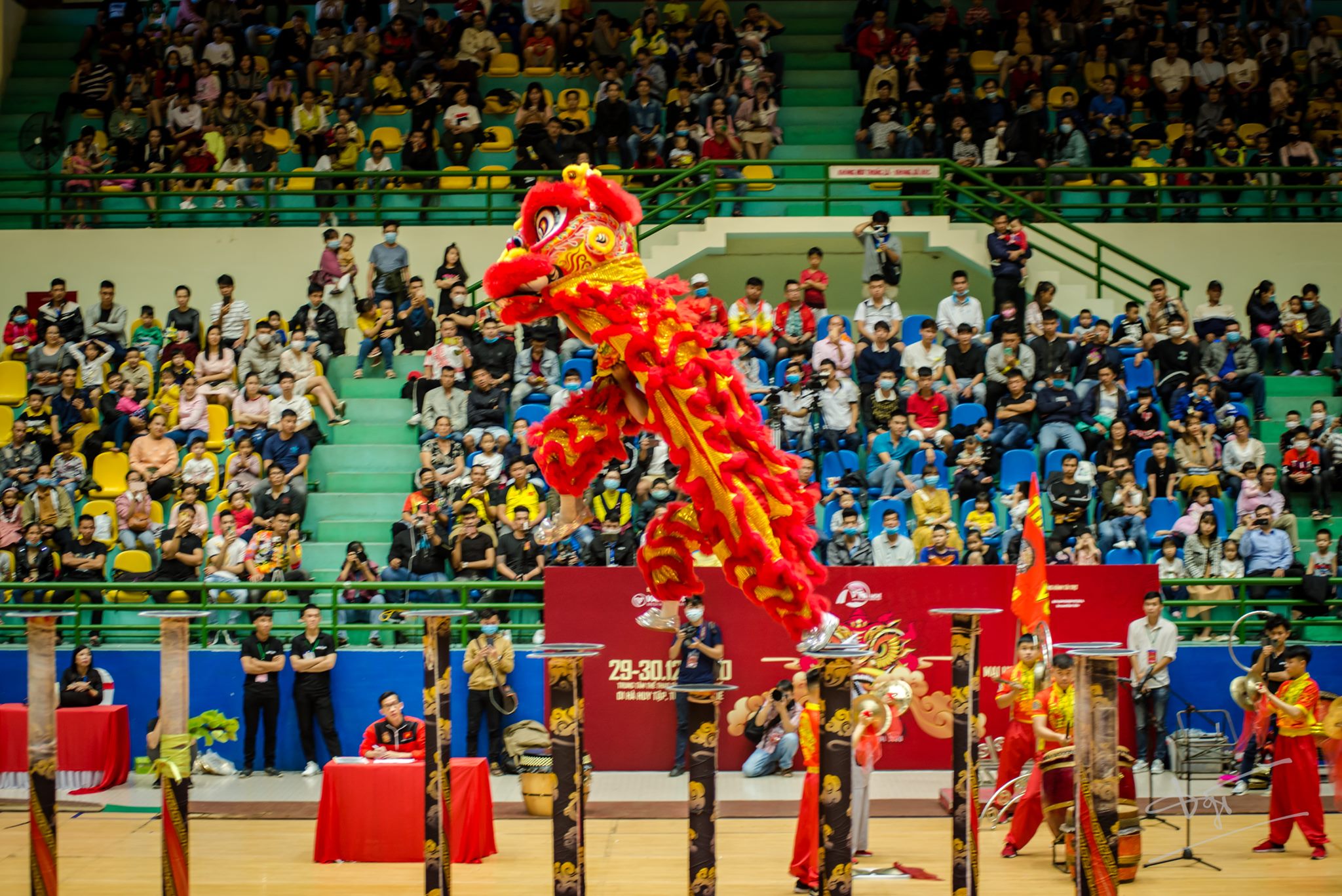 Đầu lân đẹp