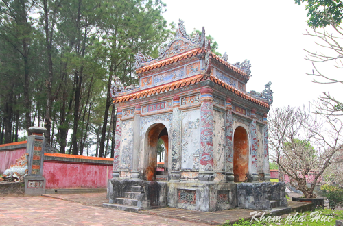 Tomb of Dong Khanh
